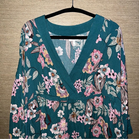 Maurcies Blue Floral Bell Sleeve Blouse teal pink floral size XL - Picture 7 of 11